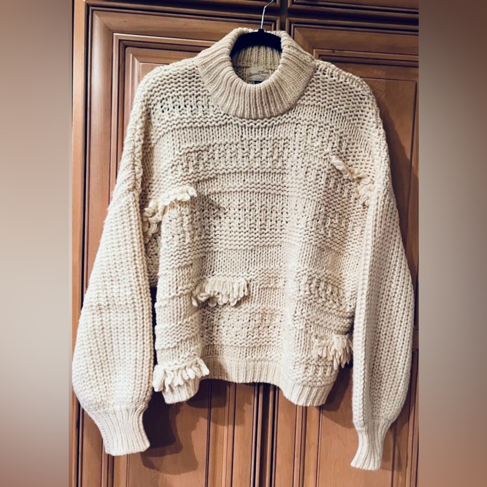Universal Thread Chunky Fringe Sweater - Picture 3 of 6